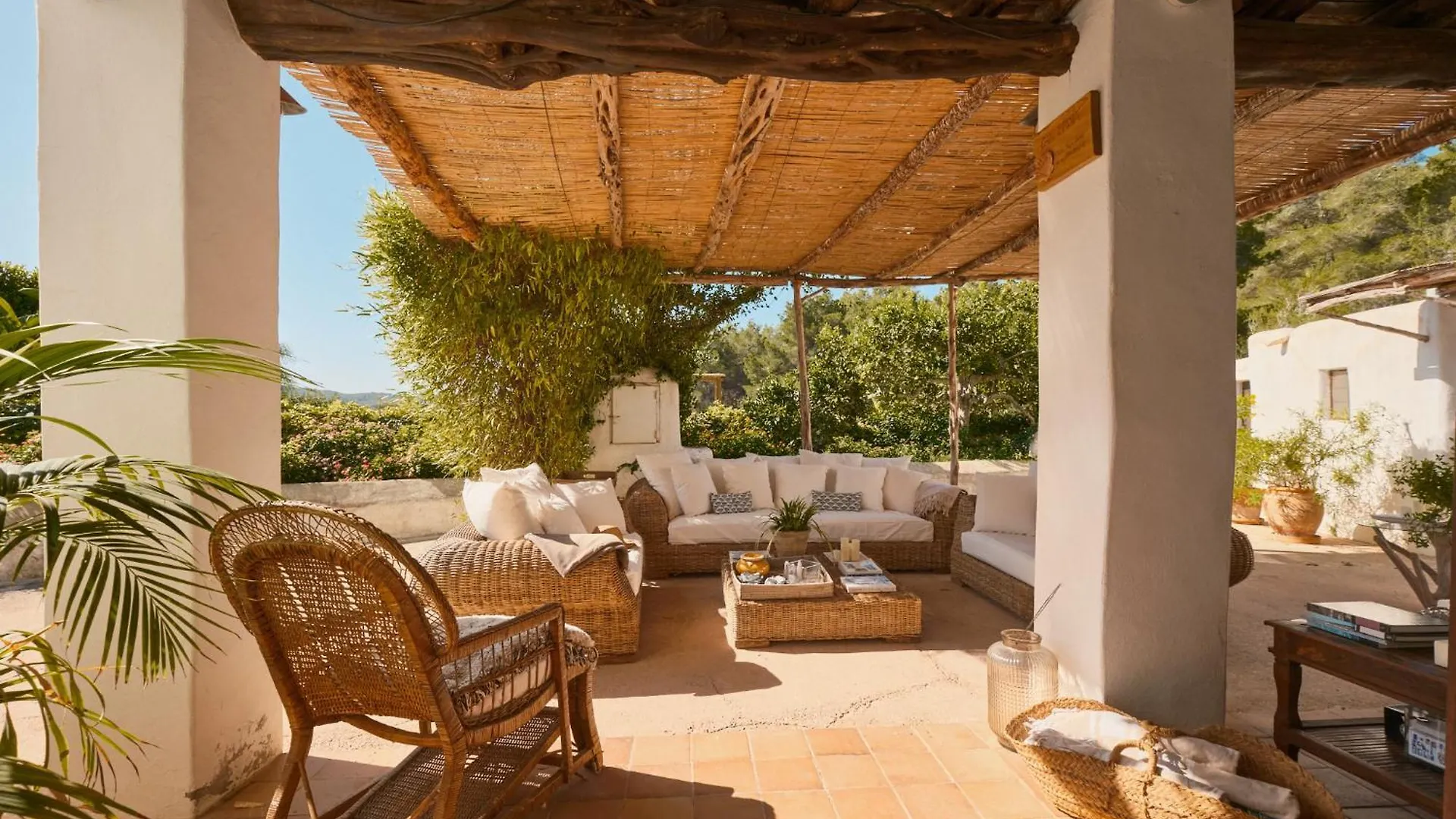 Отель The Guardian House Santa Gertrudis  Santa Gertrudis (Ibiza)
